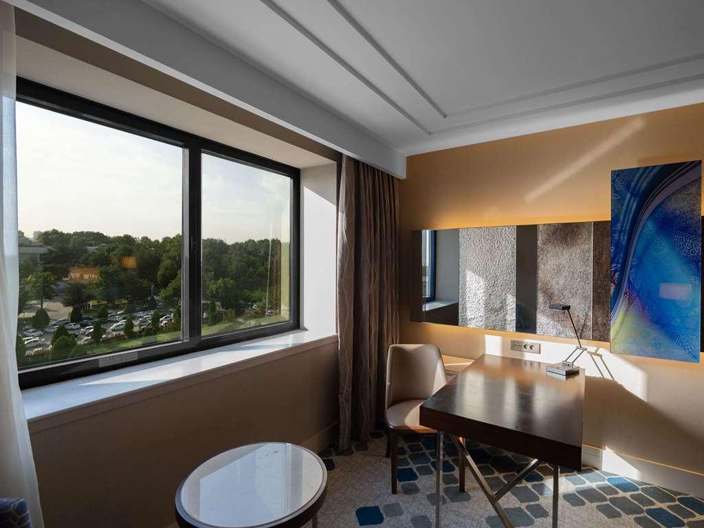 Moevenpick Hotel Tachkent Chambre photo